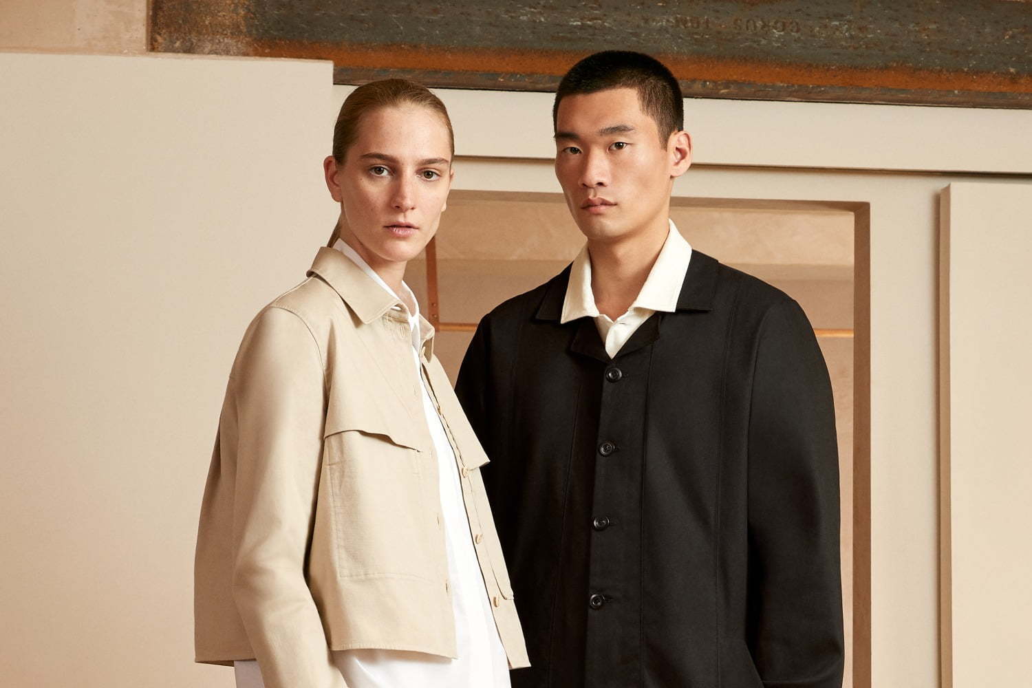 COSの日本限定「コンストラクト」コレクション、メンズ・ウィメンズウェアなど16型