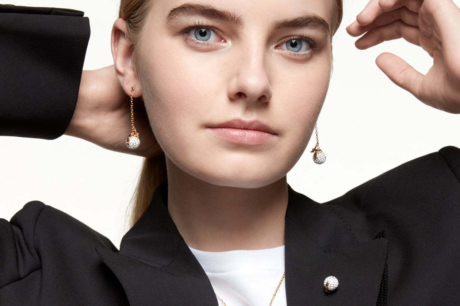 ジュエリーデザイナー｜MCM初のメンズ＆ウィメンズジュエリーコレクション、ミュンヘンのディスコから着想のピアスなど