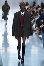 メンズテーラードジャケットのおすすめコーデ〈2020春夏〉人気ブランドのカジュアルな着こなしを特集｜写真3