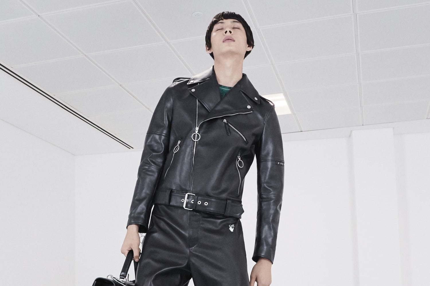 Off-White‼️オフホワイト‼️東京限定モデル‼️早い者勝ち‼️ アウトレット価格]MADE IN JAPAN NORDIC(一部店舗限定商品