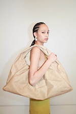 ボッテガ・ヴェネタ 2020年プレフォールウィメンズコレクション、精巧に作り上げた大胆なエレガンス｜写真44