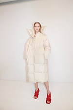 ボッテガ・ヴェネタ 2020年プレフォールウィメンズコレクション、精巧に作り上げた大胆なエレガンス｜写真61