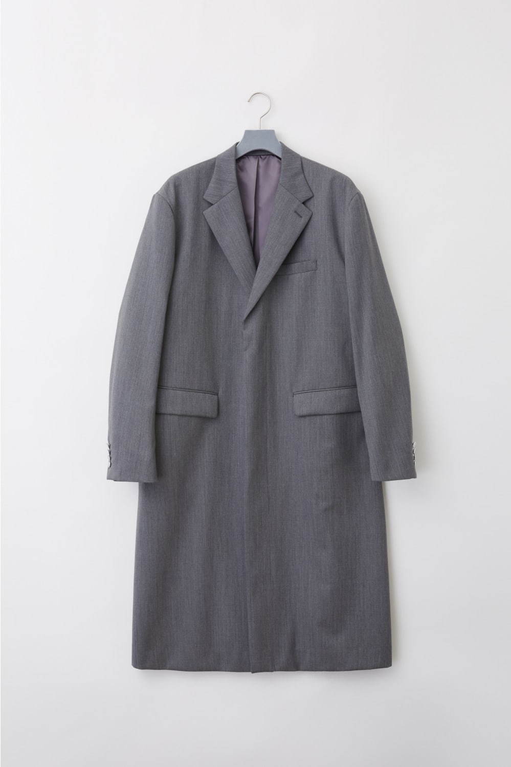 フミト ガンリュウのスーツ - Aラインのチェスターコートやテーラードジャケット、ボンタンパンツも｜写真1