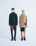 クルニ 2020年春夏ウィメンズ＆メンズコレクション、日常に溶け込む非対称のバランス｜写真4