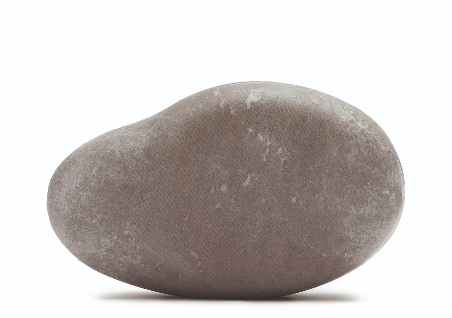 ボッテガ・ヴェネタのウィメンズ新作、“石”そっくりなクラッチバッグや 