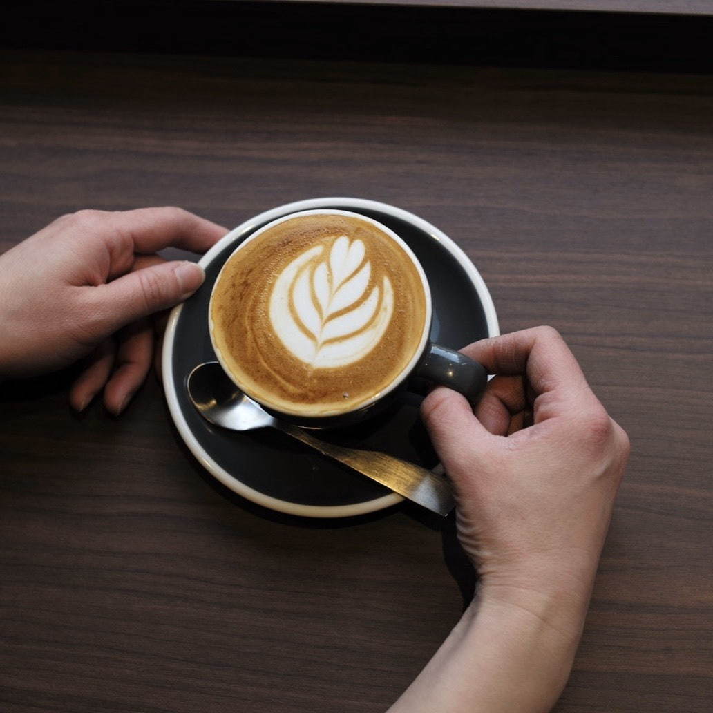 NZ発の本格コーヒーカフェ「オークスコーヒー」大阪に初上陸、現地と同じエスプレッソの味わい｜写真1