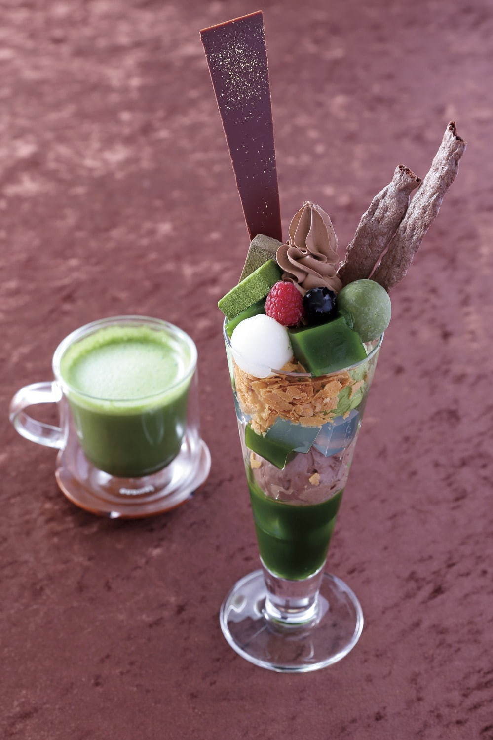 京都・伊藤久右衛門の宇治抹茶×いちご×チョコスイーツ、抹茶の生チョコ&苺トリュフのパフェなど|写真2