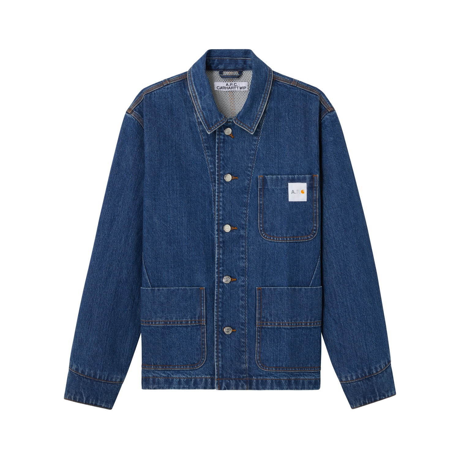 A.P.C.「カーハート WIP」と再タッグ、コラボロゴ入りデニムジャケット 