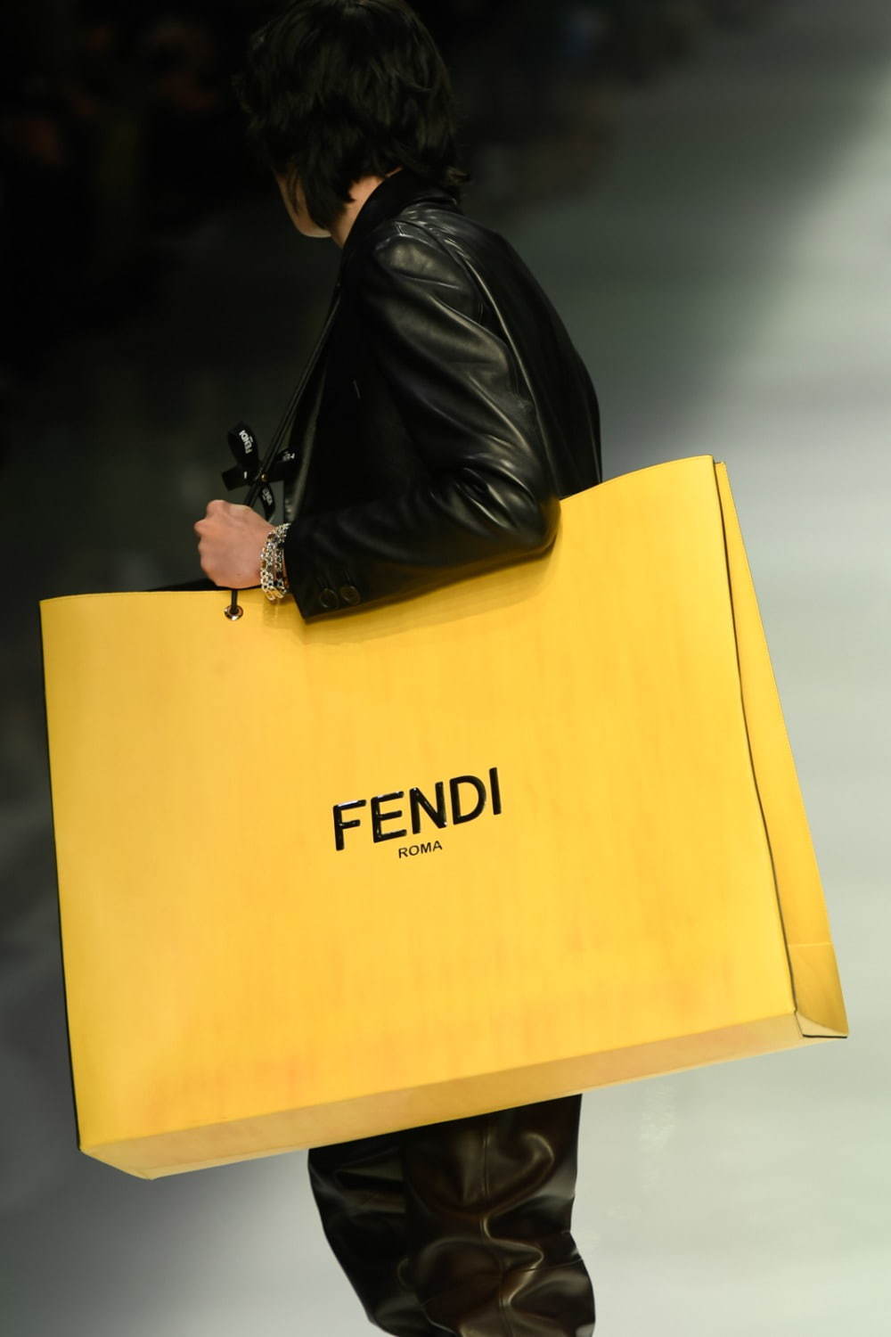 フェンディ(FENDI) 2020-21年秋冬メンズコレクション ディテール - 写真1