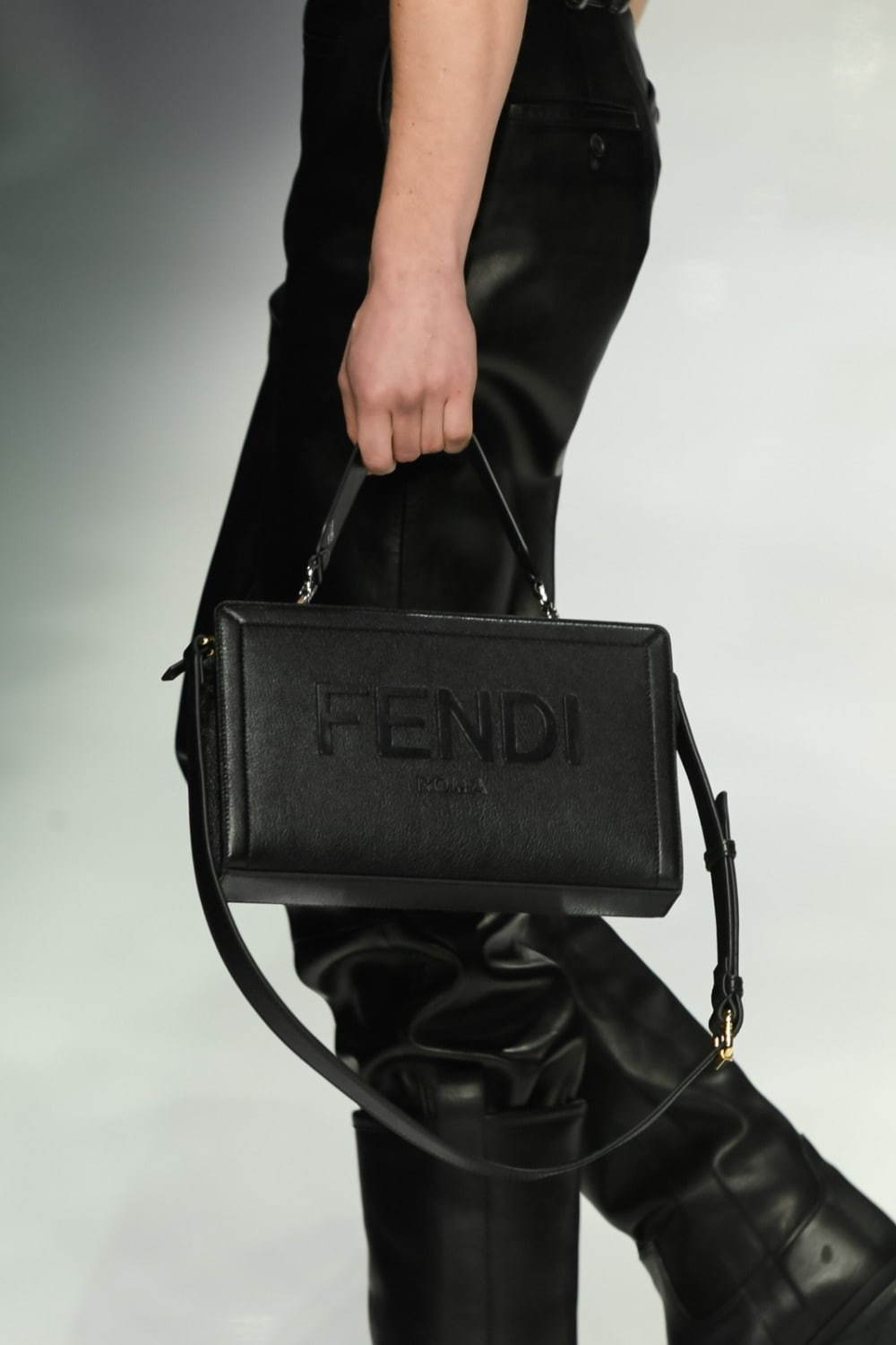 フェンディ(FENDI) 2020-21年秋冬メンズコレクション ディテール - 写真3