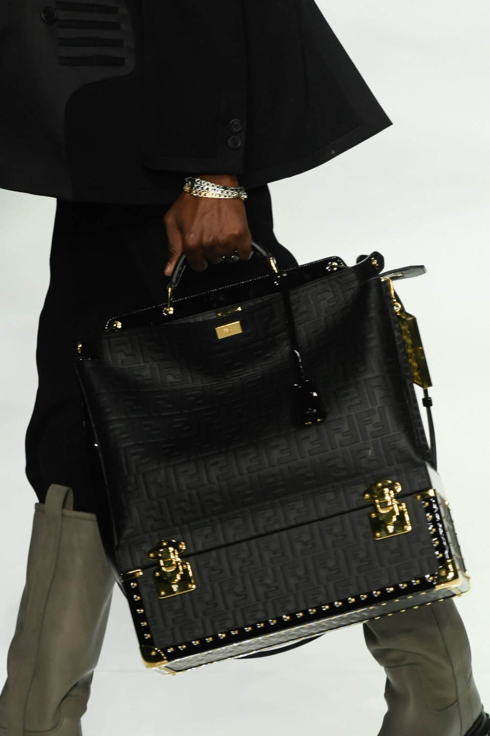 フェンディ 2020-21年秋冬<span>コレクション</span> - 写真11