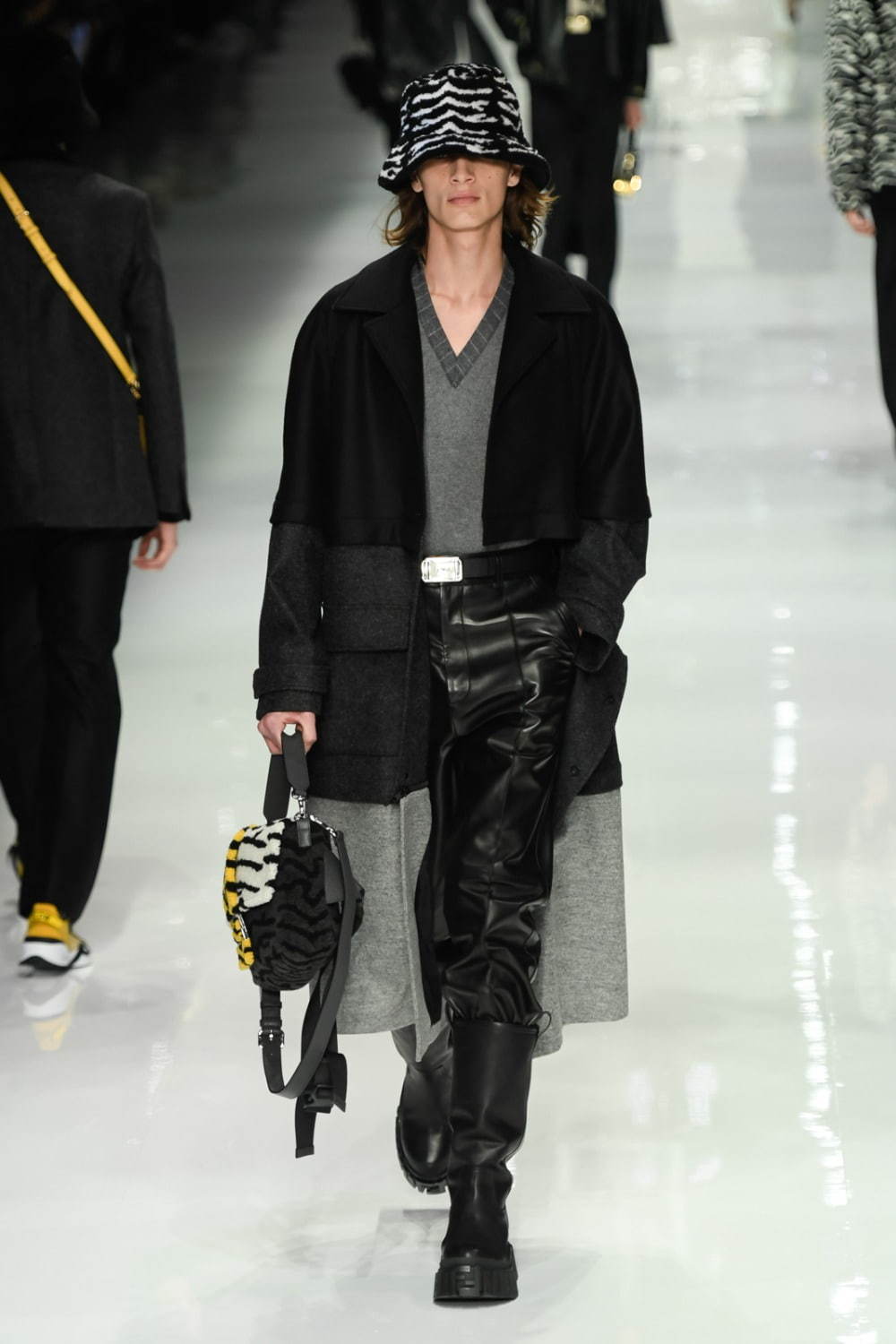フェンディ 2020-21年秋冬<span>コレクション</span> - 写真23