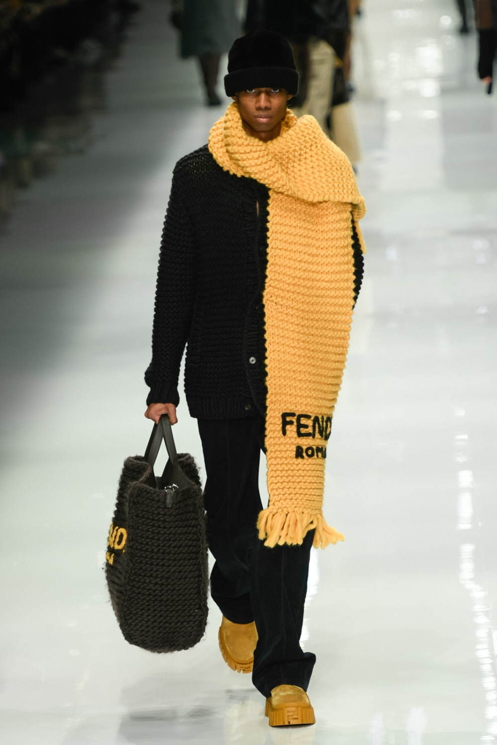 フェンディ(FENDI) 2020-21年秋冬メンズコレクション  - 写真33