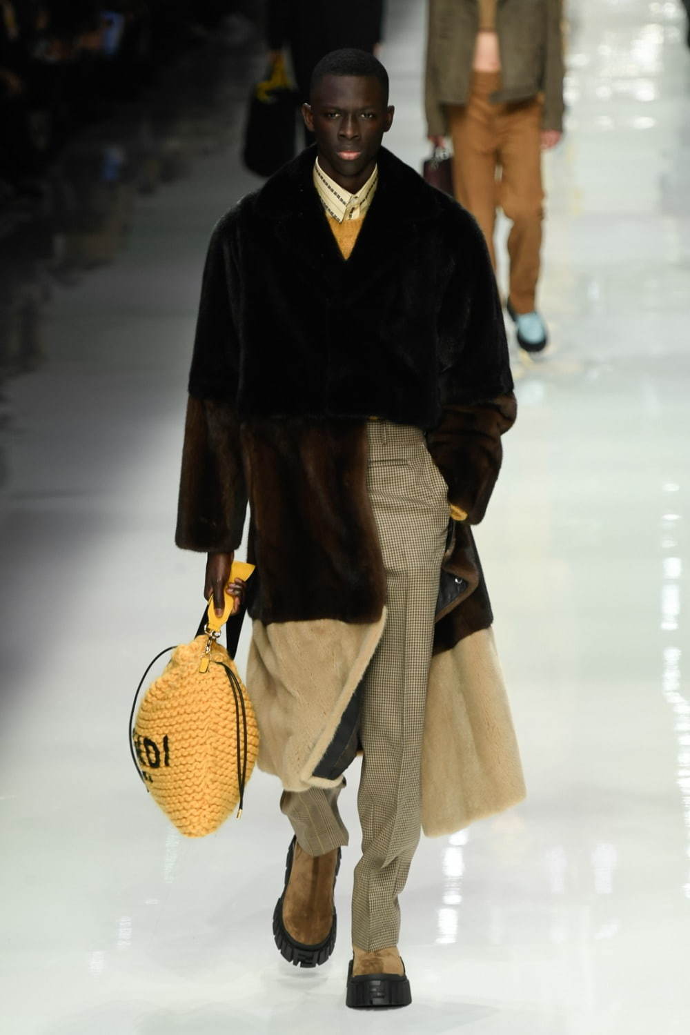 フェンディ(FENDI) 2020-21年秋冬メンズコレクション シルエット - 写真20