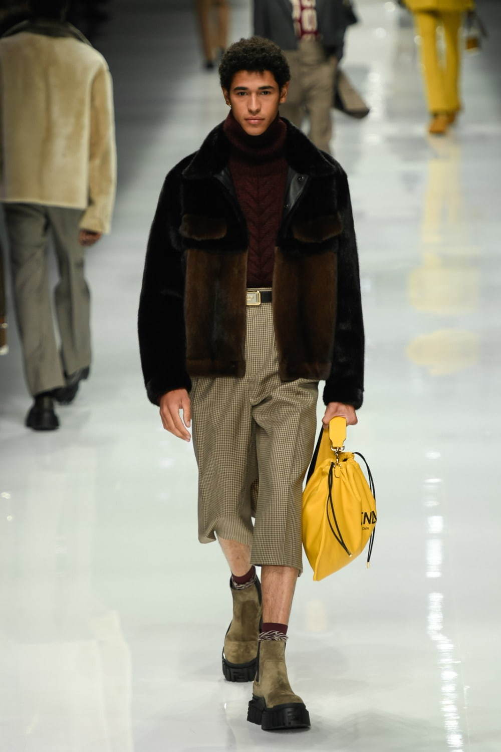 フェンディ(FENDI) 2020-21年秋冬メンズコレクション シルエット - 写真26