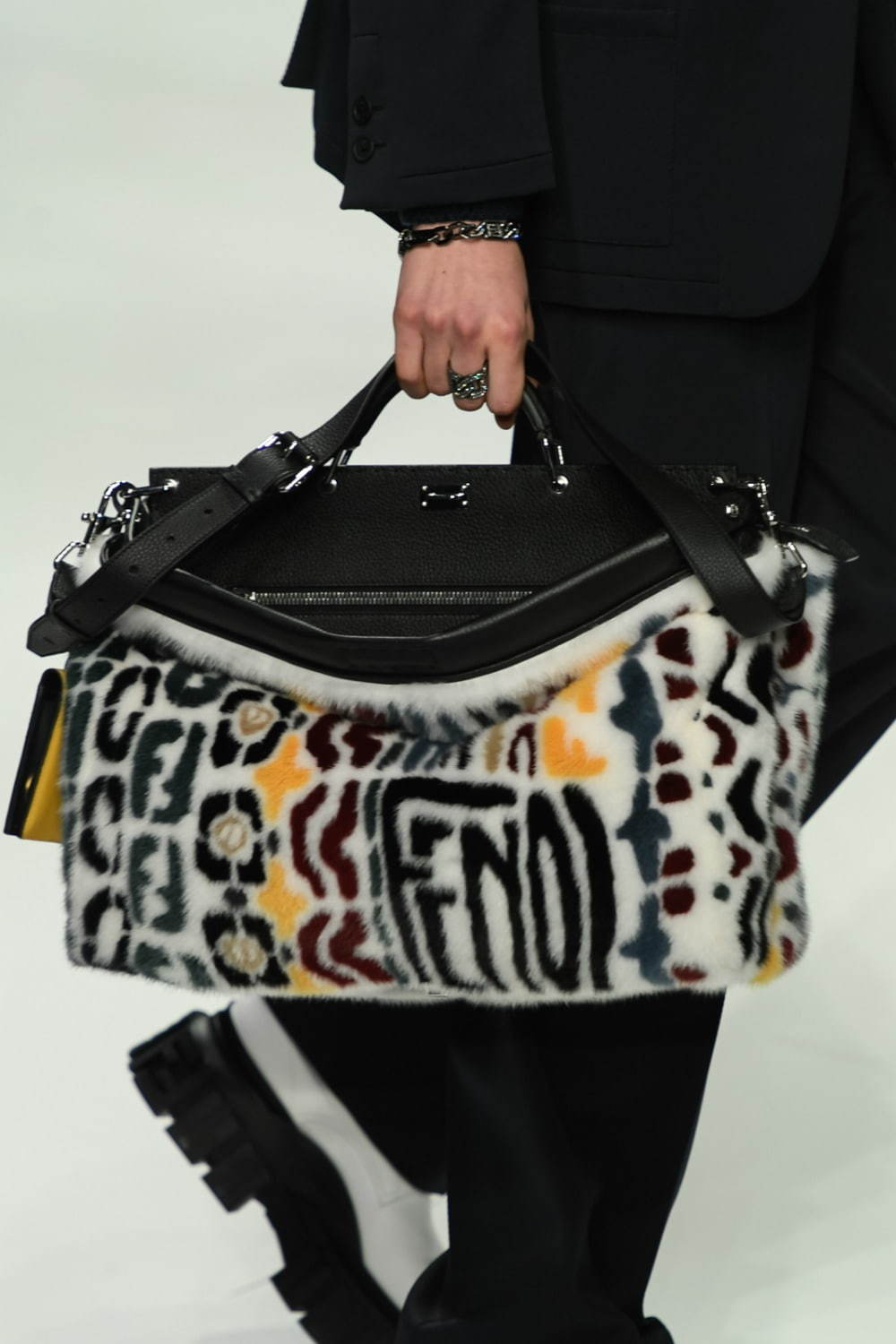 フェンディ(FENDI) 2020-21年秋冬メンズコレクション  - 写真63