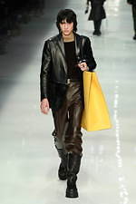 フェンディ 2020-21年秋冬メンズコレクション - 日本ブランド・アンリアレイジとコラボ｜写真2