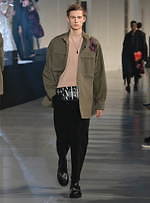 ヴァレンティノ 2020-21年秋冬メンズコレクション - ロマンティシズムを語る新テーラード｜写真22