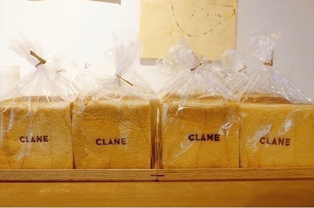 タピオカドリンク｜クラネのコラボカフェ、丸の内に限定オープン - サンドウィッチやタピオカドリンク＆限定マグカップも