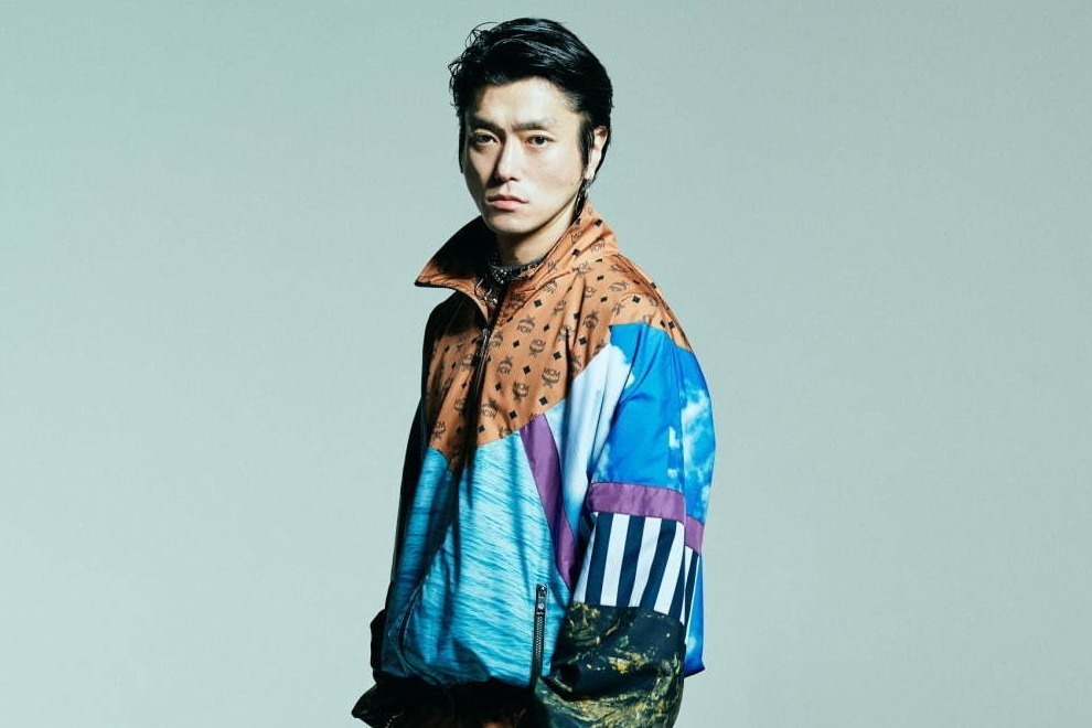 MCM バイ フェノメノン」復活、“アクリルボード”バッグや