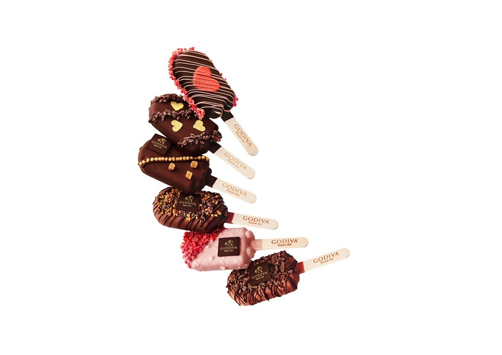 ゴディバのバレンタイン限定アイス、苺チップ入り“濃厚ダブルチョコレートソフトクリーム”など｜写真2