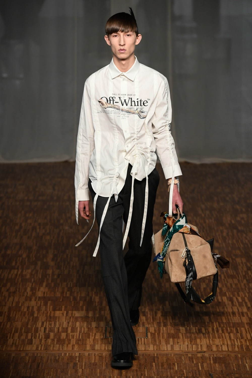 オフ-ホワイト  2020-21年秋冬<span>コレクション</span> - 写真22