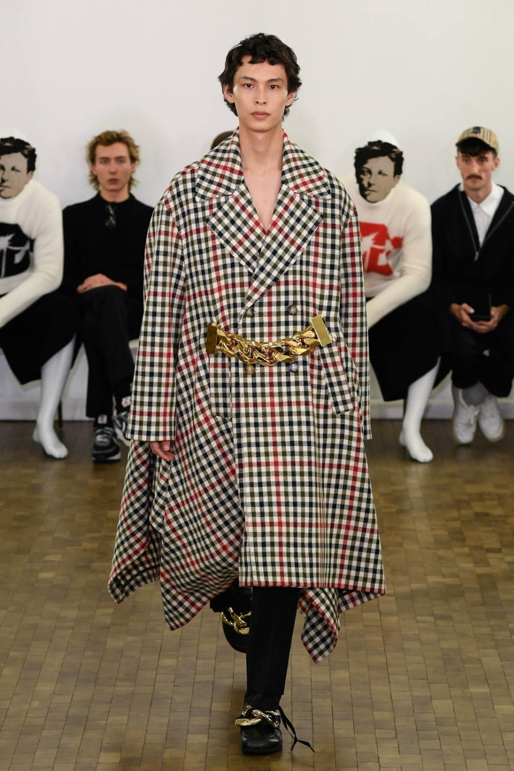 ジェイ ダブリュー アンダーソン(JW Anderson) 2020-21年秋冬メンズコレクション  - 写真1