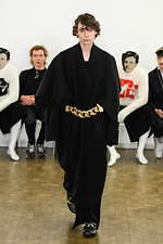 JW アンダーソン 2020年秋冬メンズコレクション - 芸術作品と捉えたファッションの新しい形｜写真12