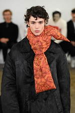 JW アンダーソン 2020年秋冬メンズコレクション - 芸術作品と捉えたファッションの新しい形｜写真19