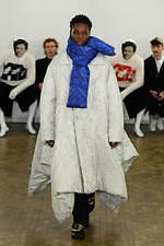 JW アンダーソン 2020年秋冬メンズコレクション - 芸術作品と捉えたファッションの新しい形｜写真23