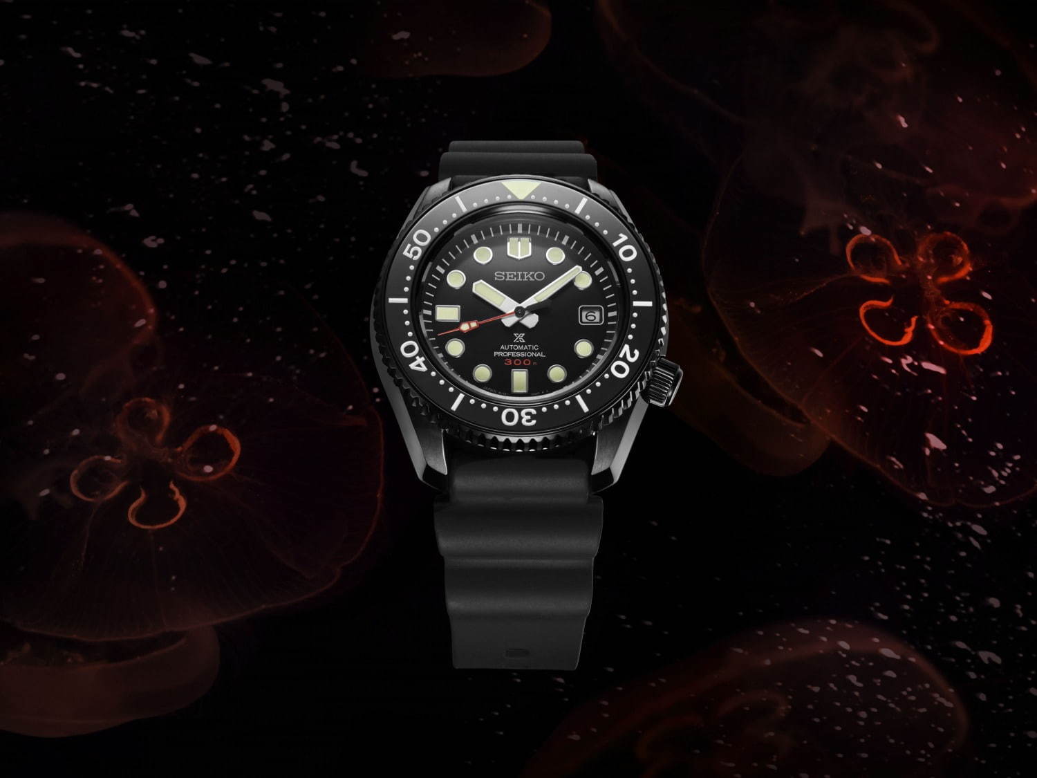 セイコー プロスペックス“夜の深海”着想の新作腕時計3型、レッドやオレンジをアクセントに｜写真2