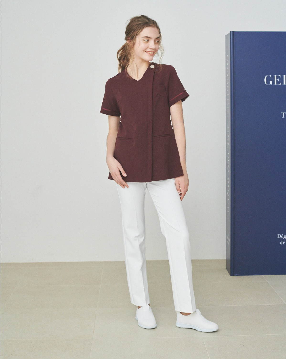 ジェラート ピケ&クラシコのナース服、プリーツ入りの上品ワンピや