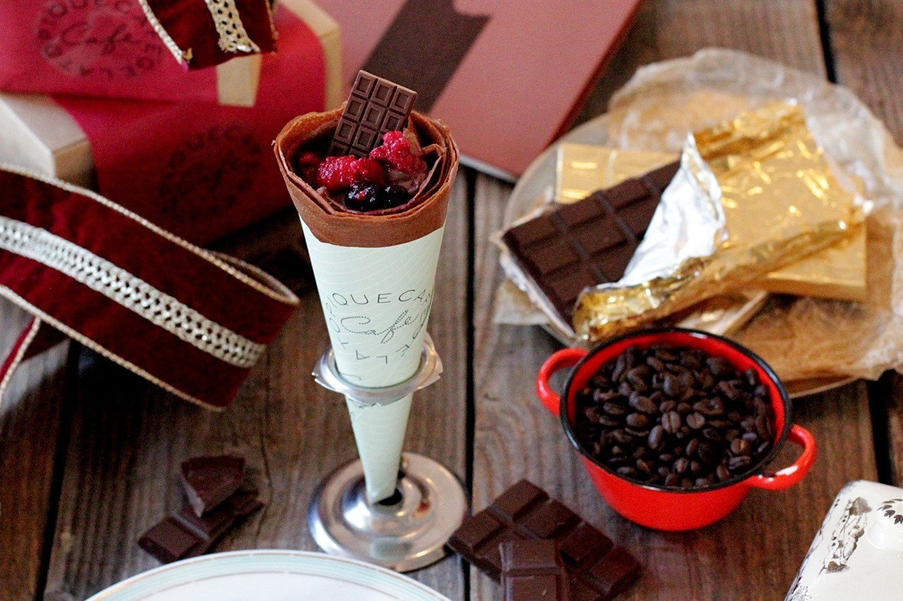 三井アウトレットパーク｜ジェラート ピケ カフェ、バレンタイン限定ベリーショコラ＆ホワイトデー限定マカダミアナッツのクレープ