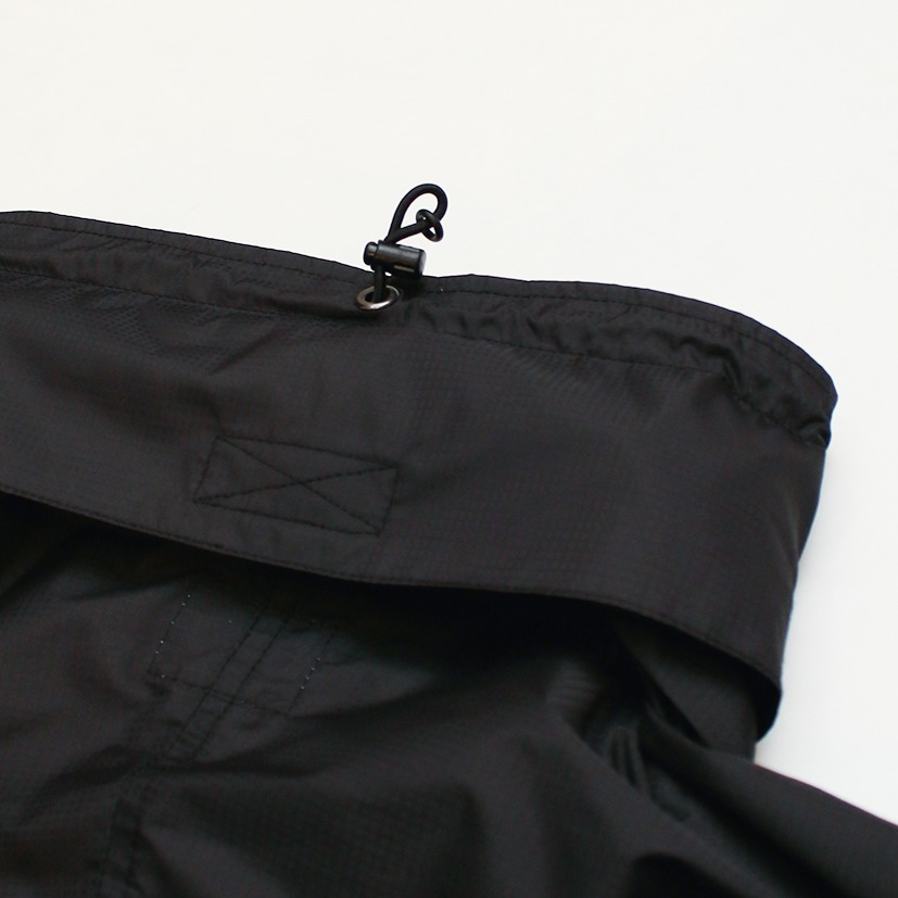 エフィレボル×コモンエデュケーション、セットアップのナイロンアノラック＆パンツなど｜写真6