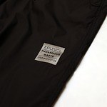 エフィレボル×コモンエデュケーション、セットアップのナイロンアノラック＆パンツなど｜写真14