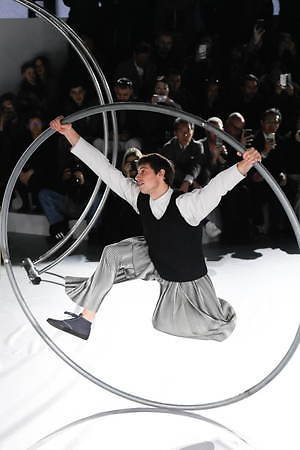 オム プリッセ イッセイ ミヤケ(HOMME PLISSÉ ISSEY MIYAKE) 2020-21年秋冬メンズコレクション  - 写真30