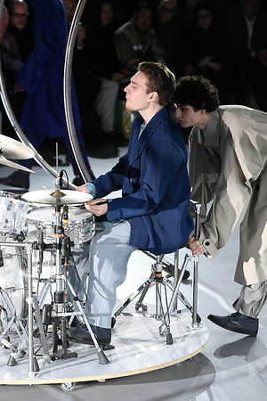 オム プリッセ イッセイ ミヤケ(HOMME PLISSÉ ISSEY MIYAKE) 2020-21年秋冬メンズコレクション  - 写真42