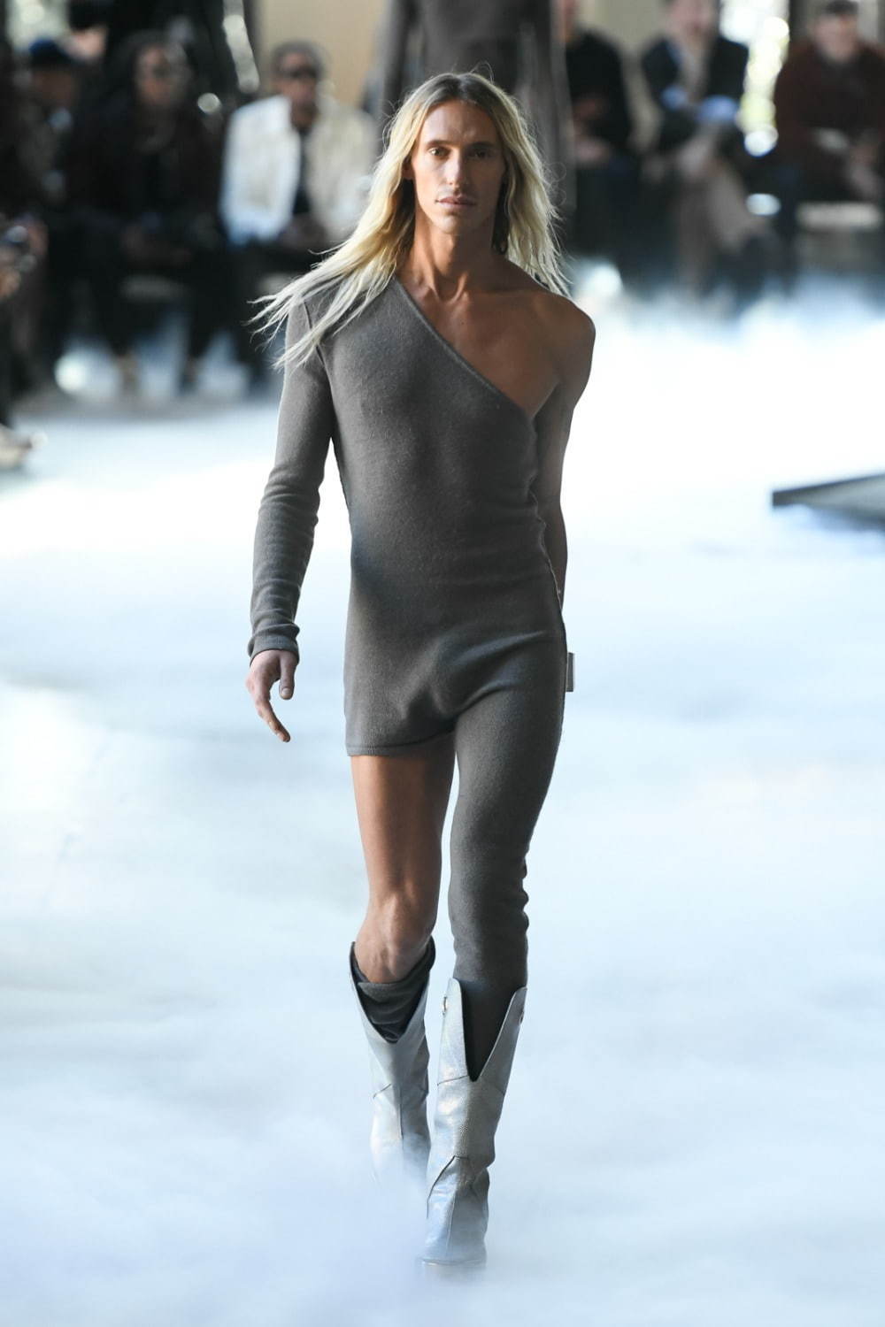 リック・オウエンス(Rick Owens) 2020-21年秋冬メンズコレクション  - 写真1