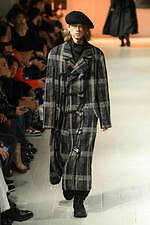 ヨウジヤマモト 2020年秋冬メンズコレクション - スタイルだけじゃない"仕掛け”も楽しむ大人テーラード｜写真4