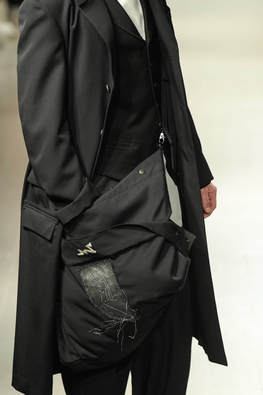 ヨウジヤマモト(Yohji Yamamoto) 2020-21年秋冬メンズコレクション ディテール - 写真12