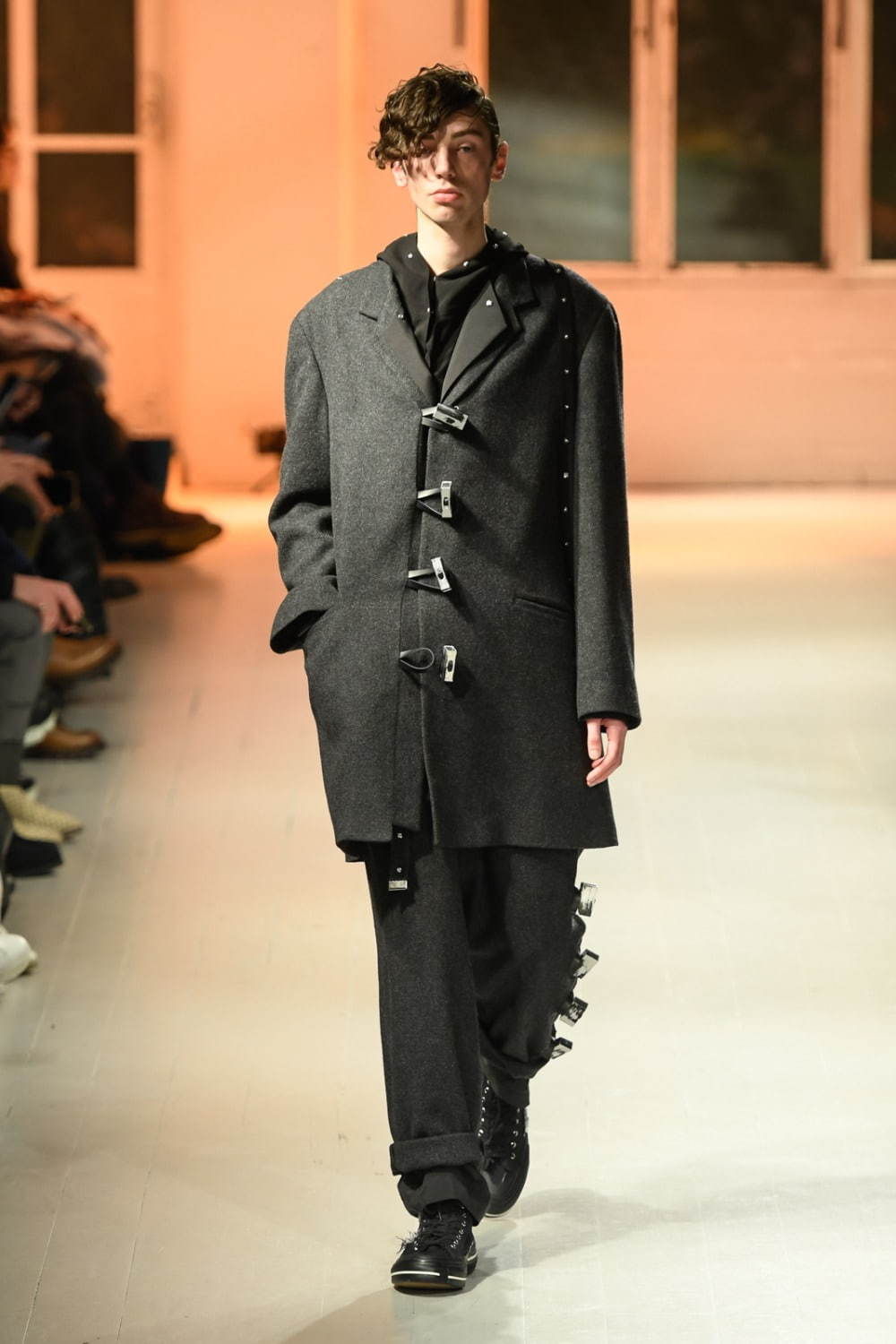 ヨウジヤマモト(Yohji Yamamoto) 2020-21年秋冬メンズコレクション