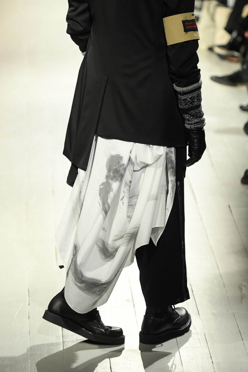 ヨウジヤマモト(Yohji Yamamoto) 2020-21年秋冬メンズコレクション  - 写真73