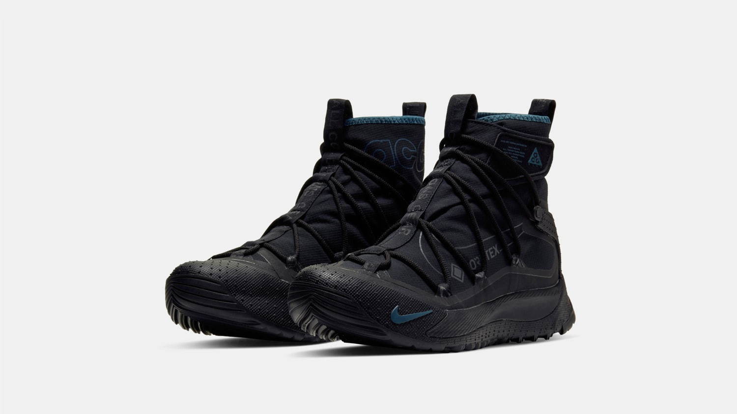 NIKE ACG ハイカットシューズ - スニーカー