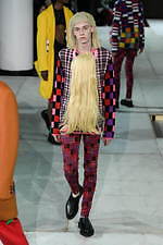 コム・デ・ギャルソン オム プリュス 2020秋冬コレクション - カラフルな色柄が回る万華鏡の世界｜写真25