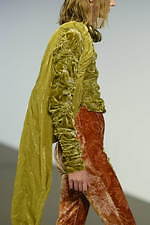 アクネ ストゥディオズ 2020年秋冬ウィメンズコレクション - 心地よい違和感が繋げる印象深さ｜写真19