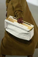 アクネ ストゥディオズ 2020年秋冬ウィメンズコレクション - 心地よい違和感が繋げる印象深さ｜写真41