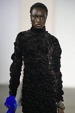 アクネ ストゥディオズ 2020年秋冬ウィメンズコレクション - 心地よい違和感が繋げる印象深さ｜写真67