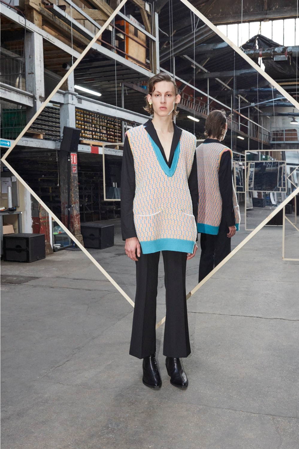 メゾン キツネ 年秋冬コレクション 開放的な70 Sを起点に生まれたジェンダーレスウェア ファッションプレス