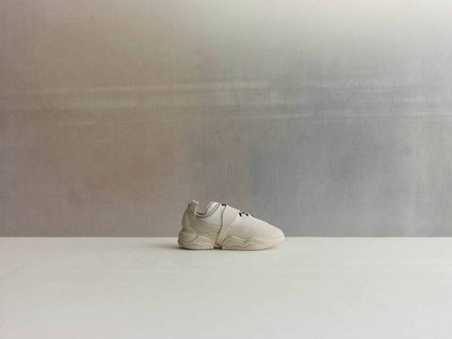 adidas Originals by OAMCの第2弾スニーカー『Type O-2』