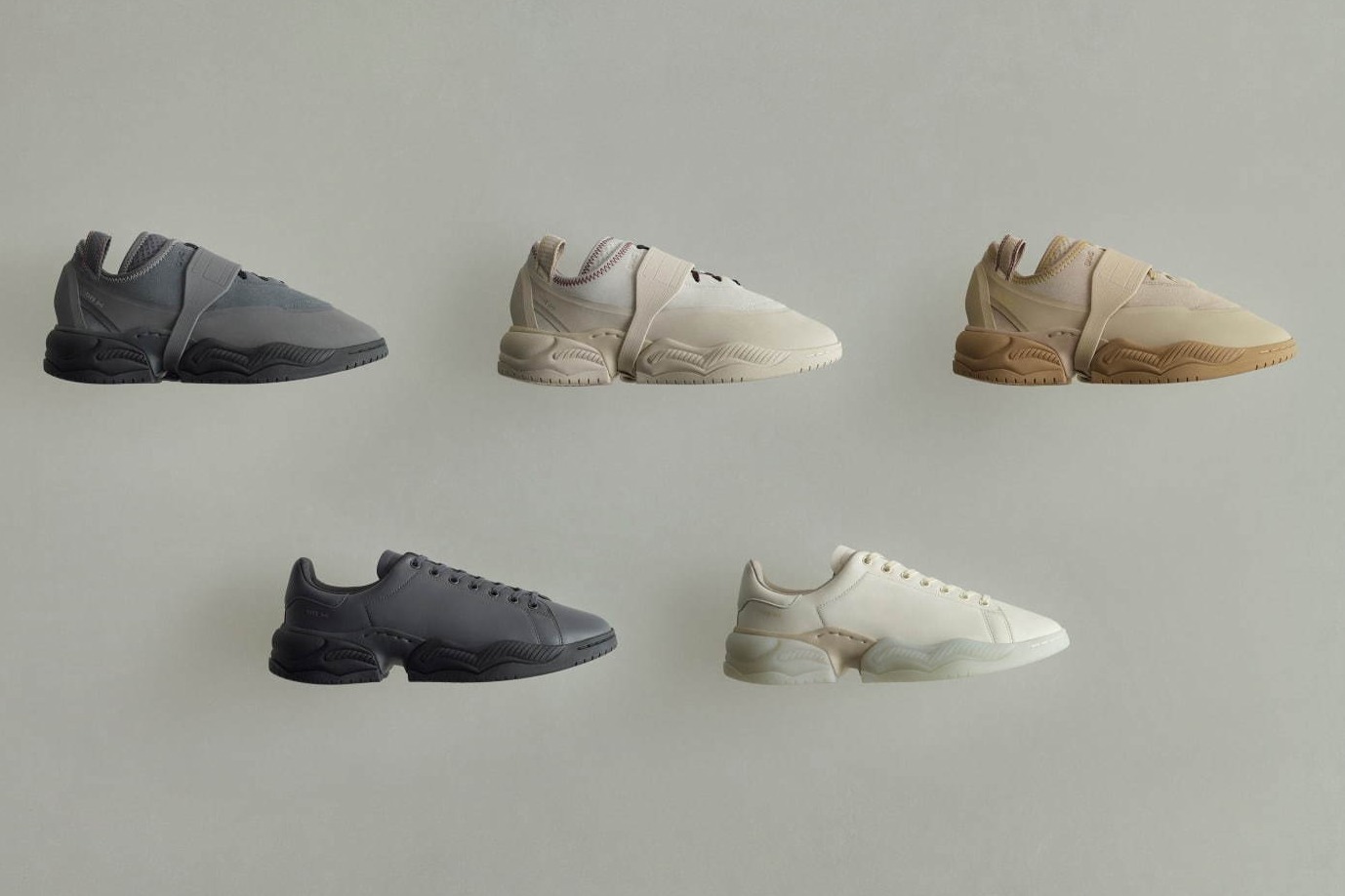 アディダス オリジナルス×OAMCの20年春夏コラボスニーカー、ミニマルな2モデル全5種